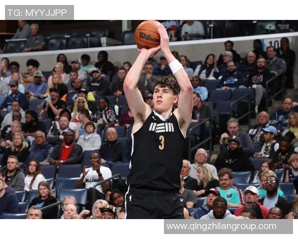 湖人新星超越工具人角色令灰熊经理感到后悔的续约秘密